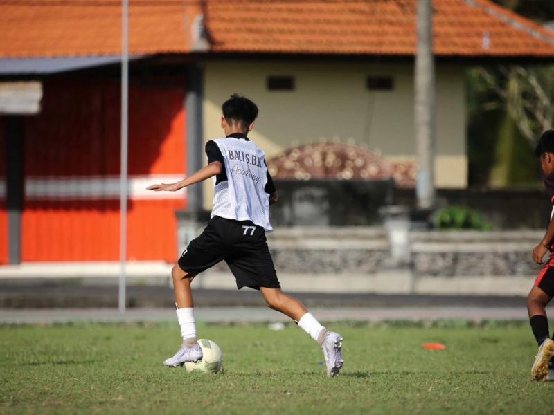 Bali SBK player in action